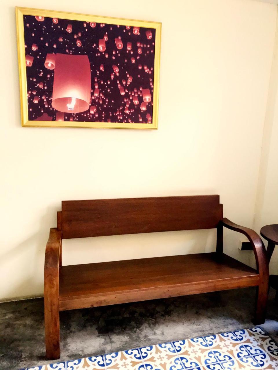 Manon Sleepeatdrink Bed & Breakfast Chiang Mai Exterior foto