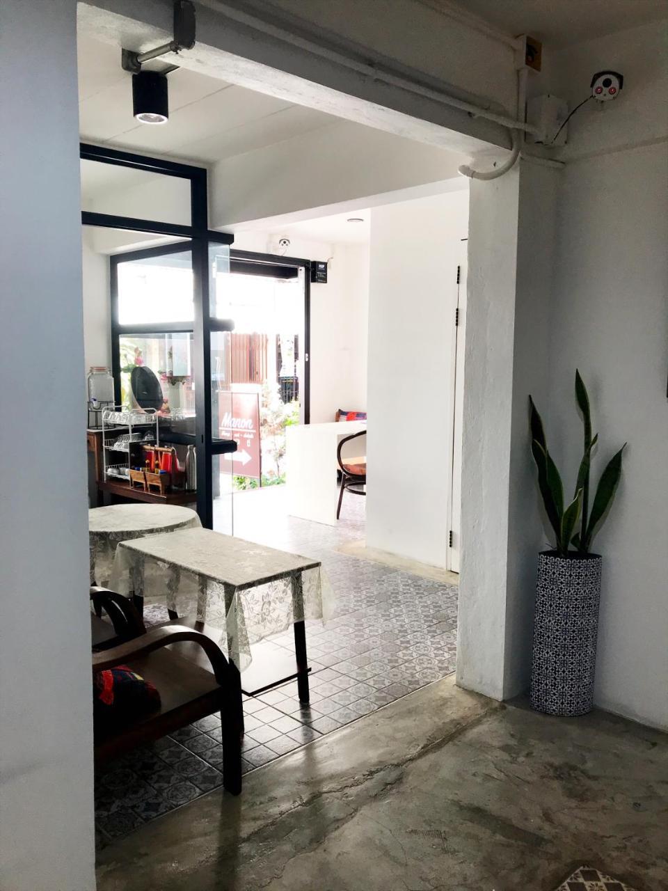Manon Sleepeatdrink Bed & Breakfast Chiang Mai Exterior foto
